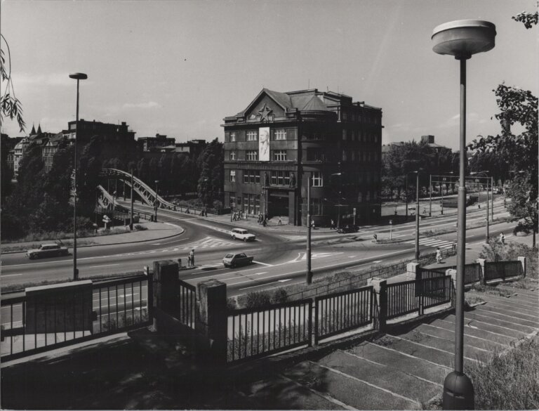 Křižovatka u Sýkoráku | Křižovatka 28.října a Bohumínské ulice pohledově od Slezskoostravské radnice
